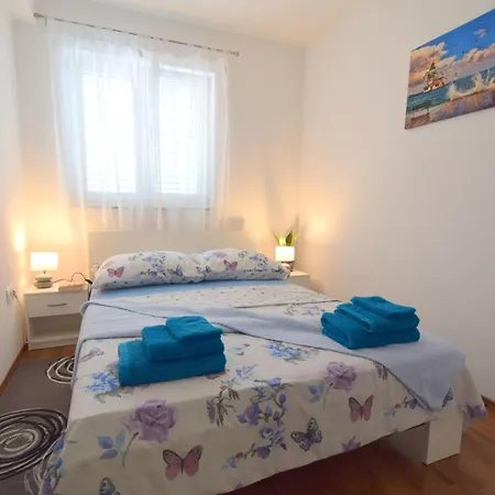 Gem By Interhome Barusic