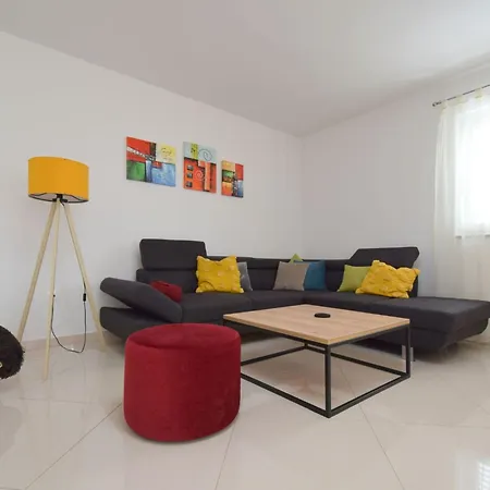 Gem By Interhome Apartman